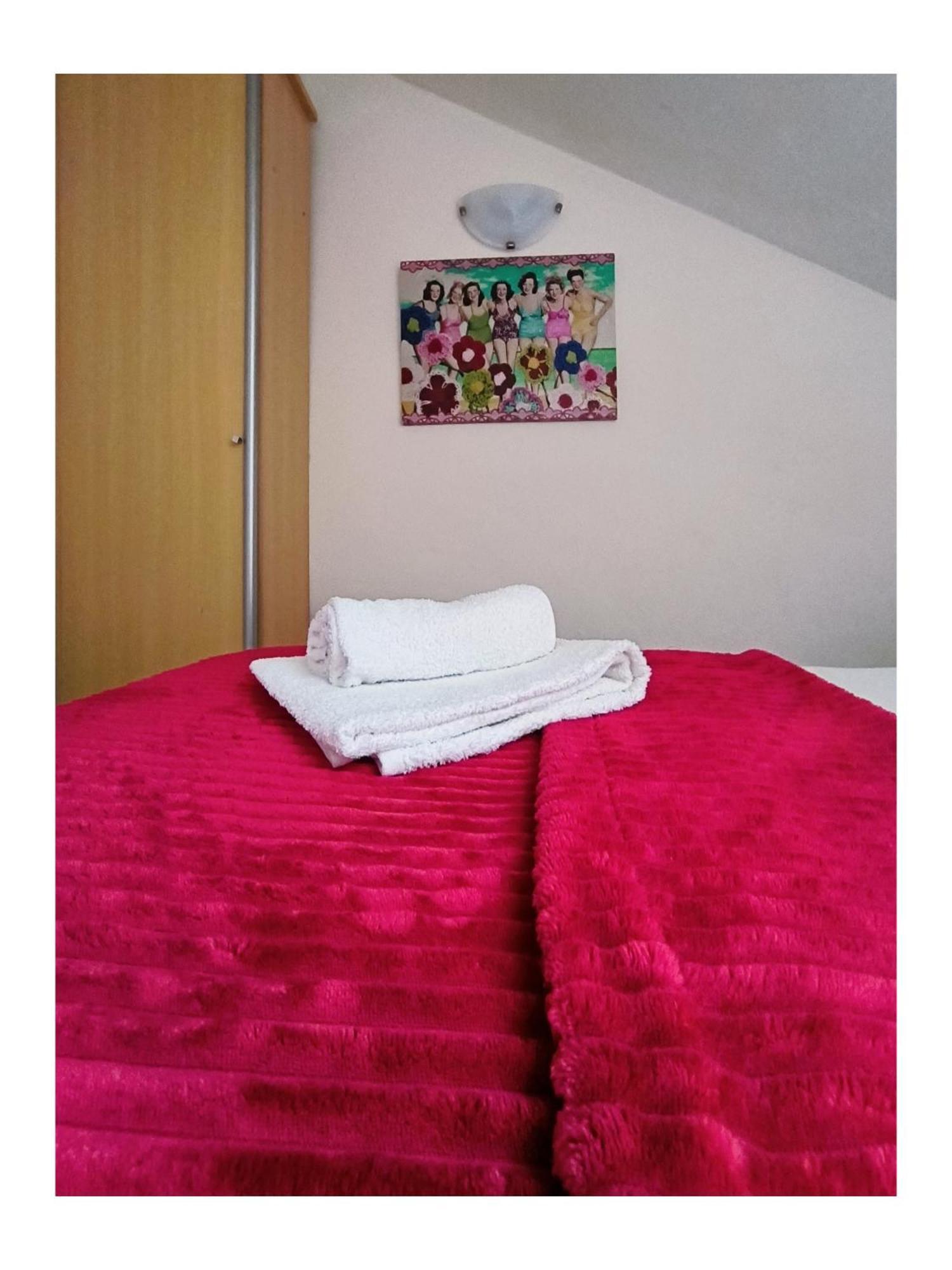 Apartments Senko Trpanj Bagian luar foto