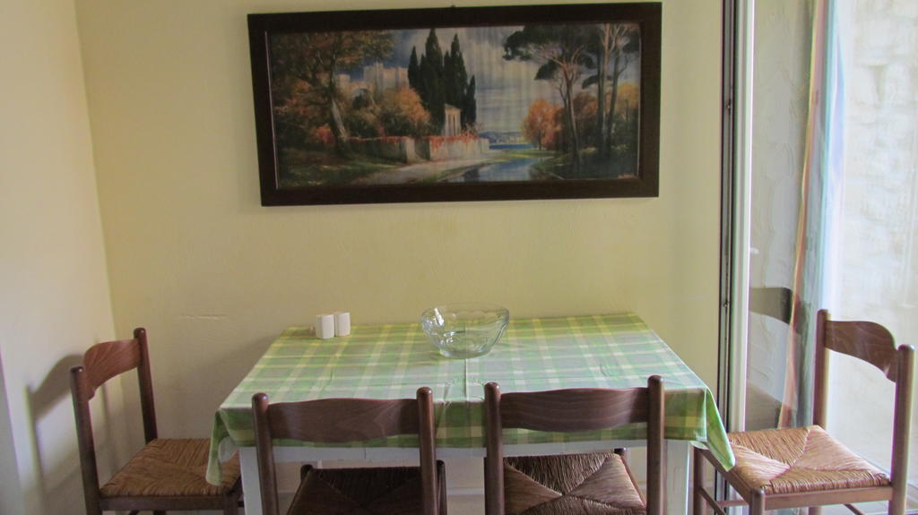 Apartments Senko Trpanj Ruang foto