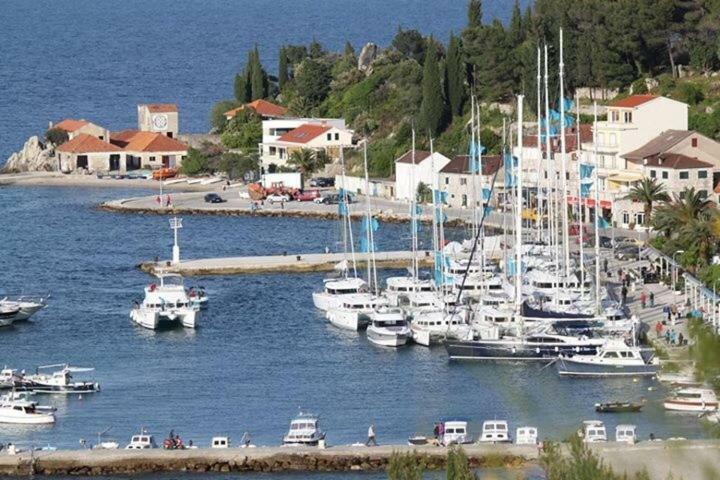 Apartments Senko Trpanj Bagian luar foto